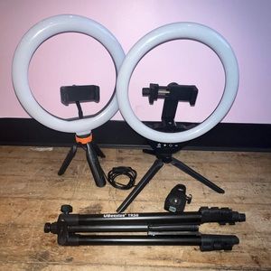 Multiple ring lights and extras